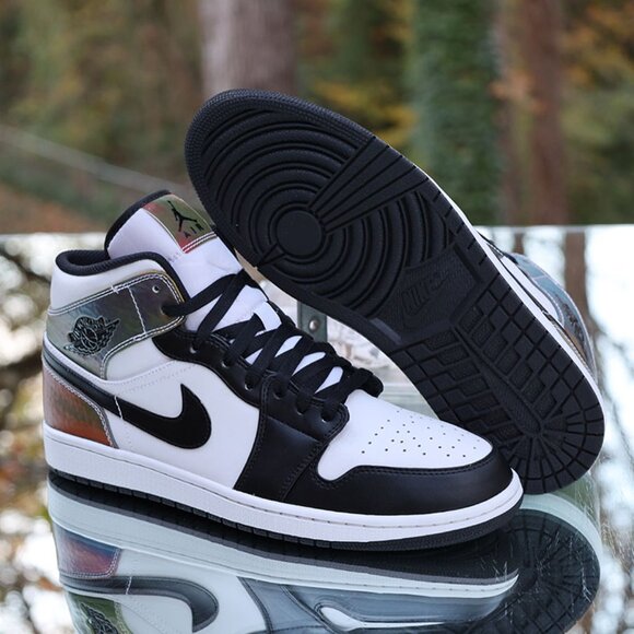 Air Jordan 1 Mid Heat Reactive - Picture 5 of 15